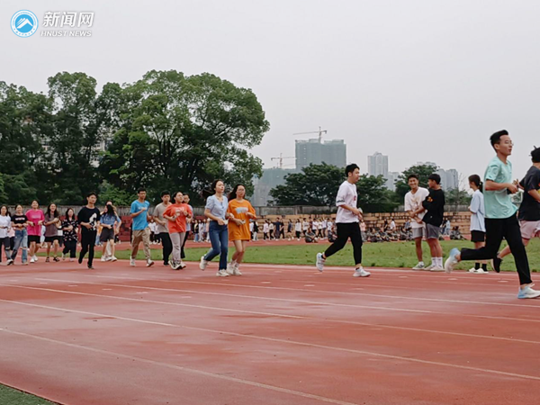 42d81ed79fe140aebcf79621dd548f86.png 图片7_副本.png